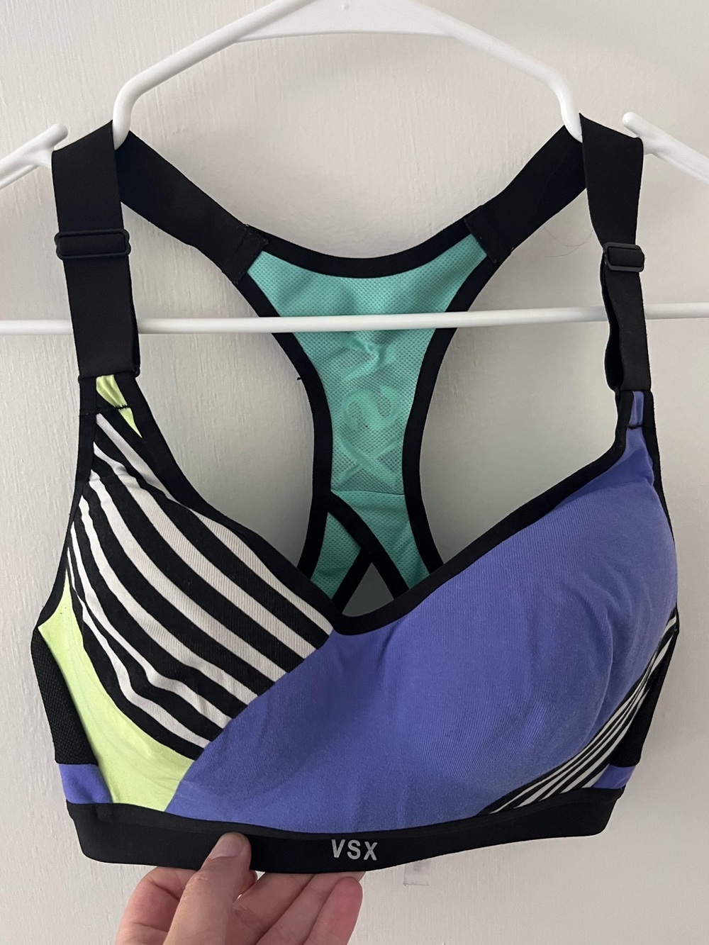 VSX Incredible Sports Bra High Impact Molded Cup Hook Eye Closure Size 32C